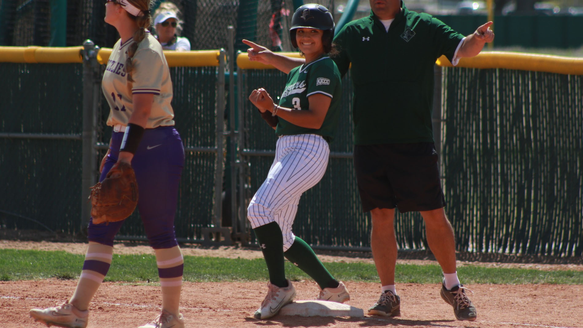 Lady Saints Complete Perfect Week with Sweep Over Mavs