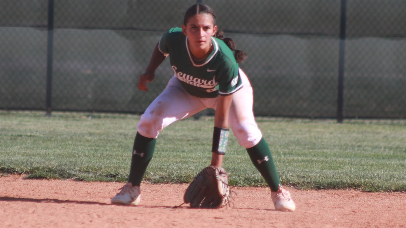 Lady Saints Triumph Over Trojans but Fall to Grizzlies