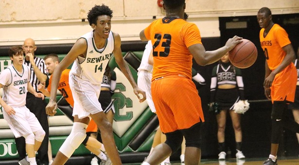 Davis' Career-High Not Enough to Power Saints Past Panthers