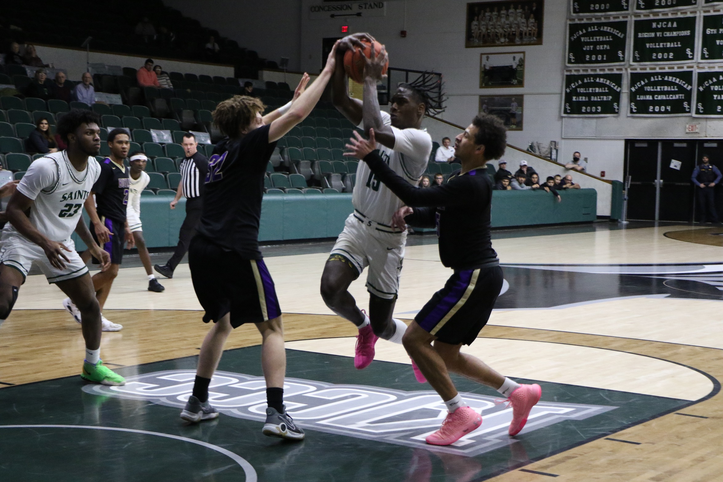 The Saints upset the No. 25 Grizzlies 61-58