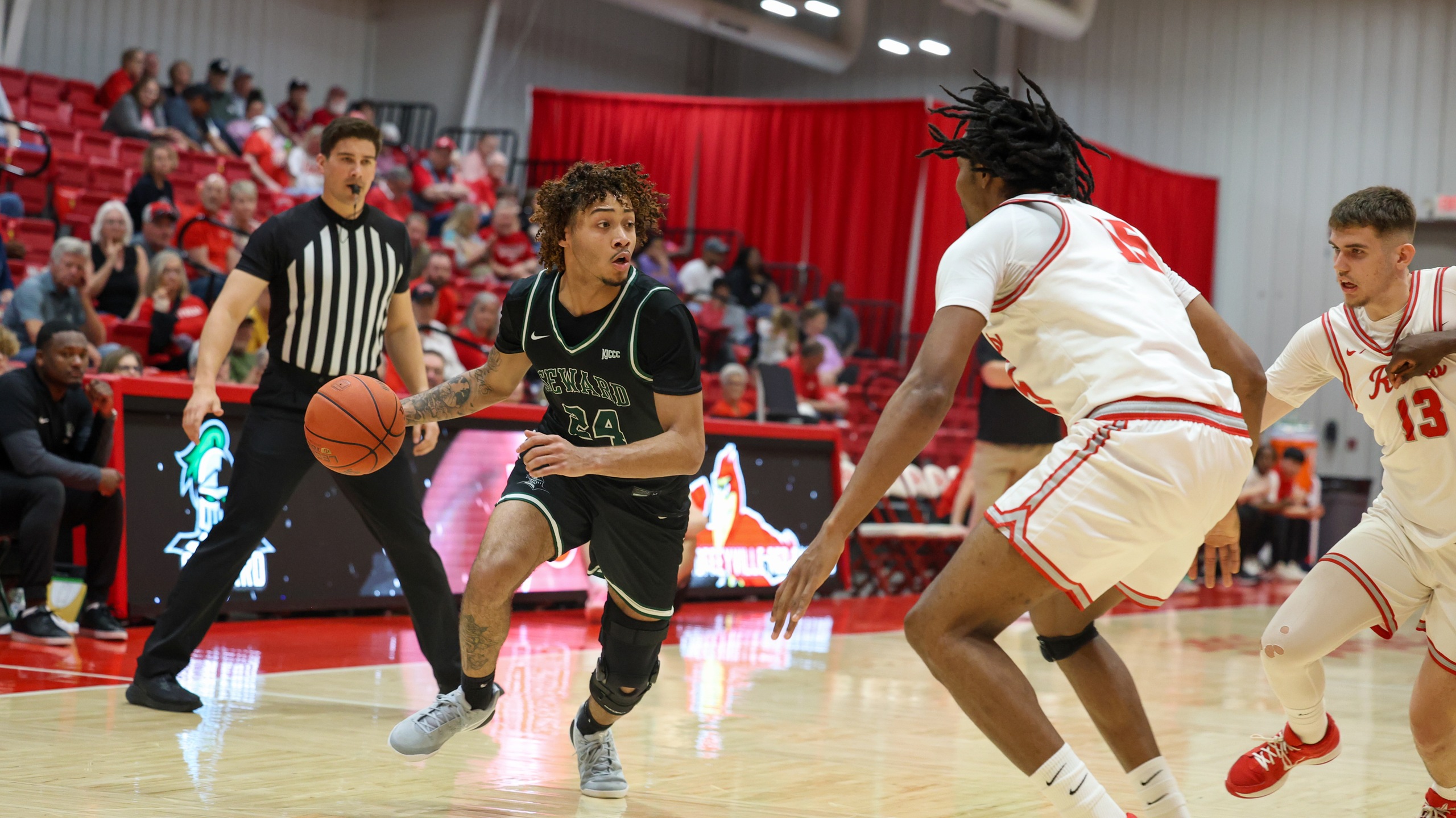 Antonio Williams Jr. led Seward with 21 points off the bench in the Saints' 84-75 Quarterfinal win at Coffeyville on Tuesday evening at Nellis Hall