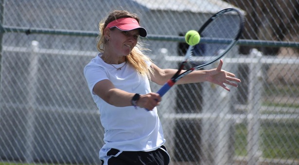No. 7 Lady Saints lose close one to No. 8 Tigers