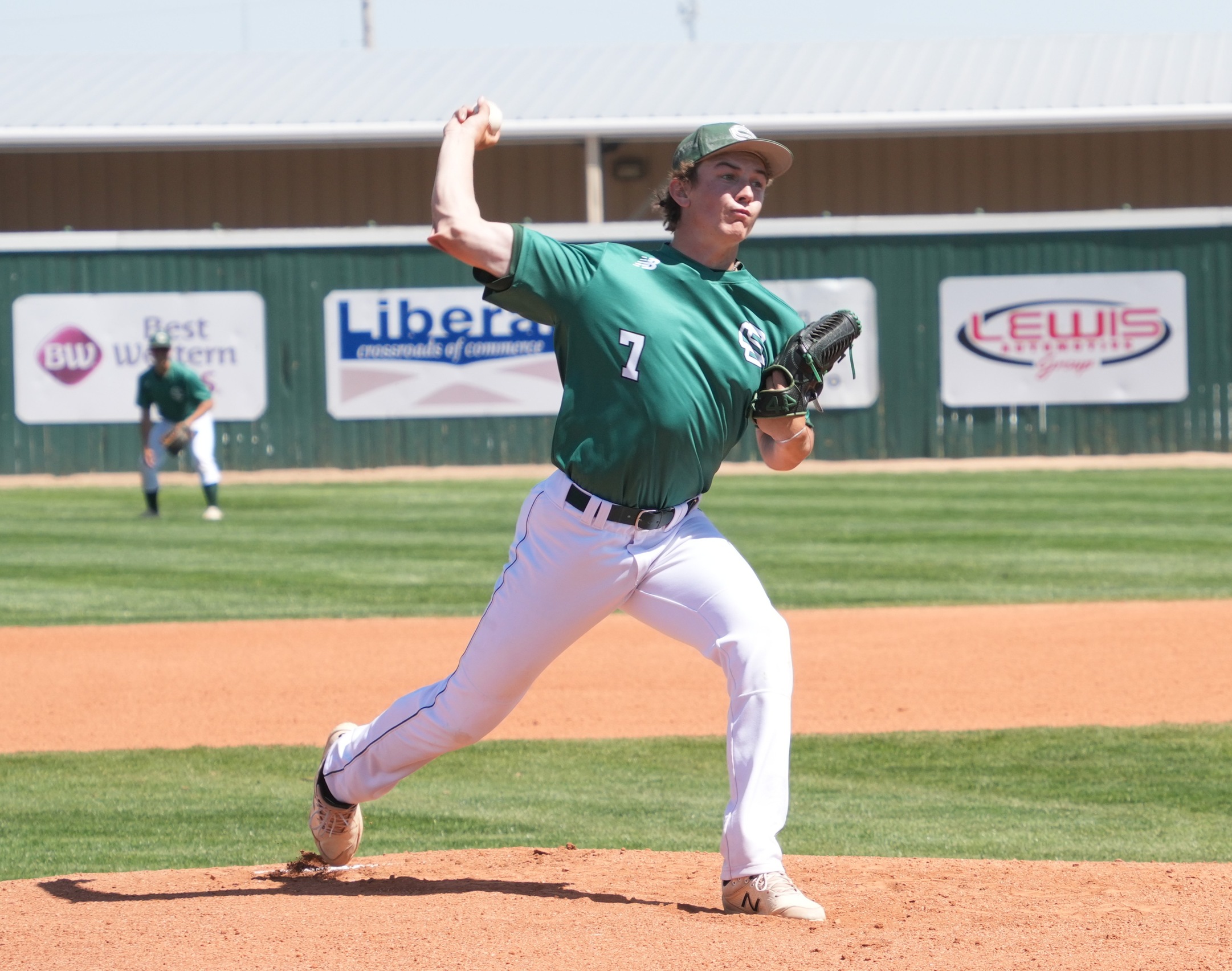 Saints lose a pair of extra-inning heartbreakers at Garden City
