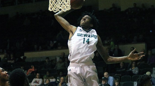 Small's Career Night Powers Saints Past Allen