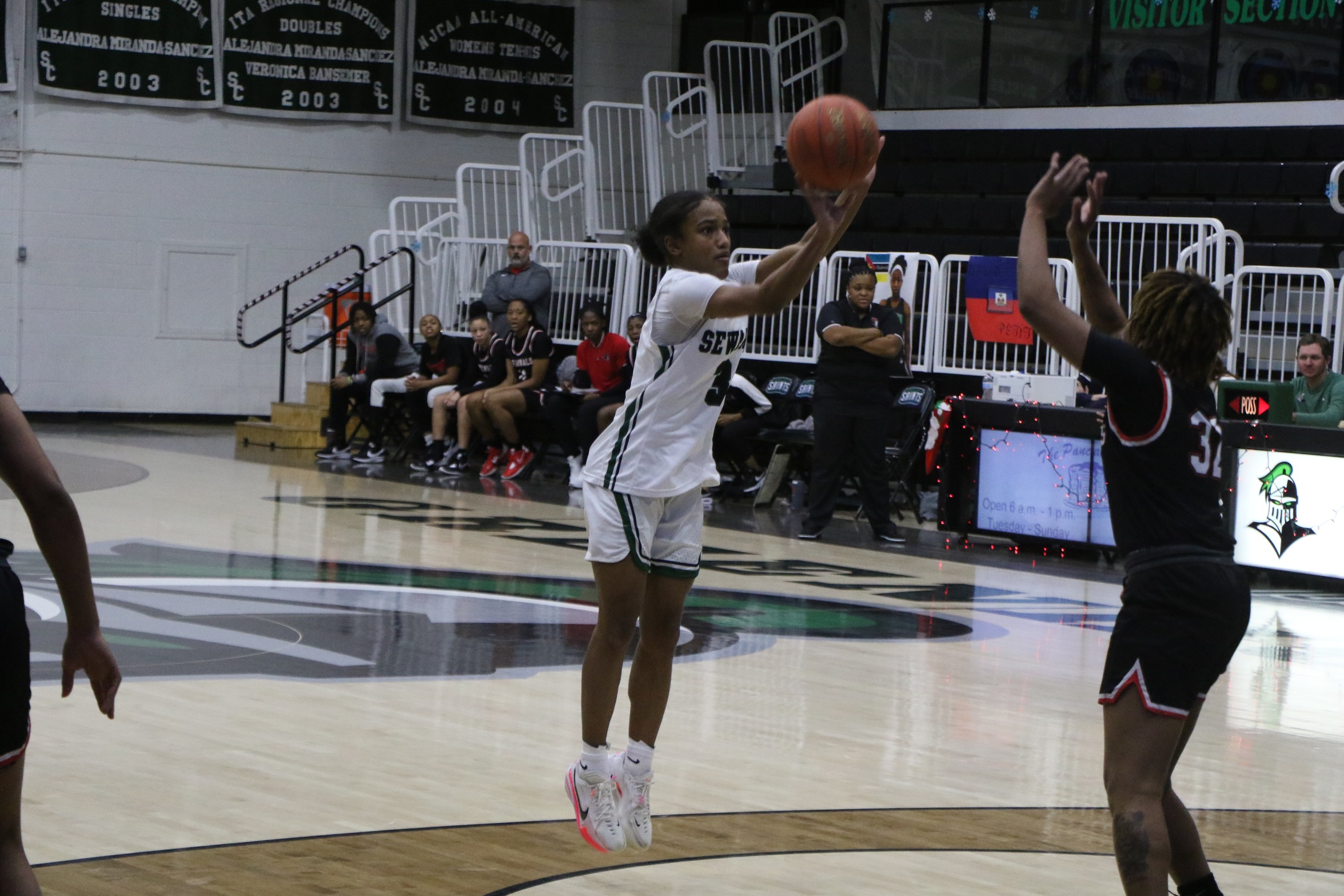 Seward County falls short to No. 6 Trinity Valley 70-62