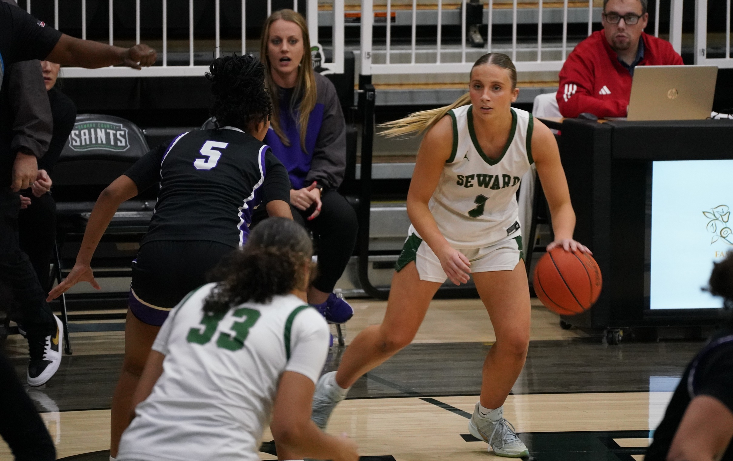 Lady Saints fall to No. 14 Grizzlies, 77-51