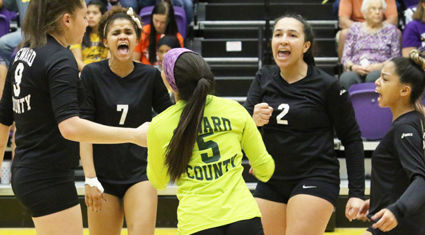 Lady Saints Win 20th, Tied For Jayhawk's Top Spot