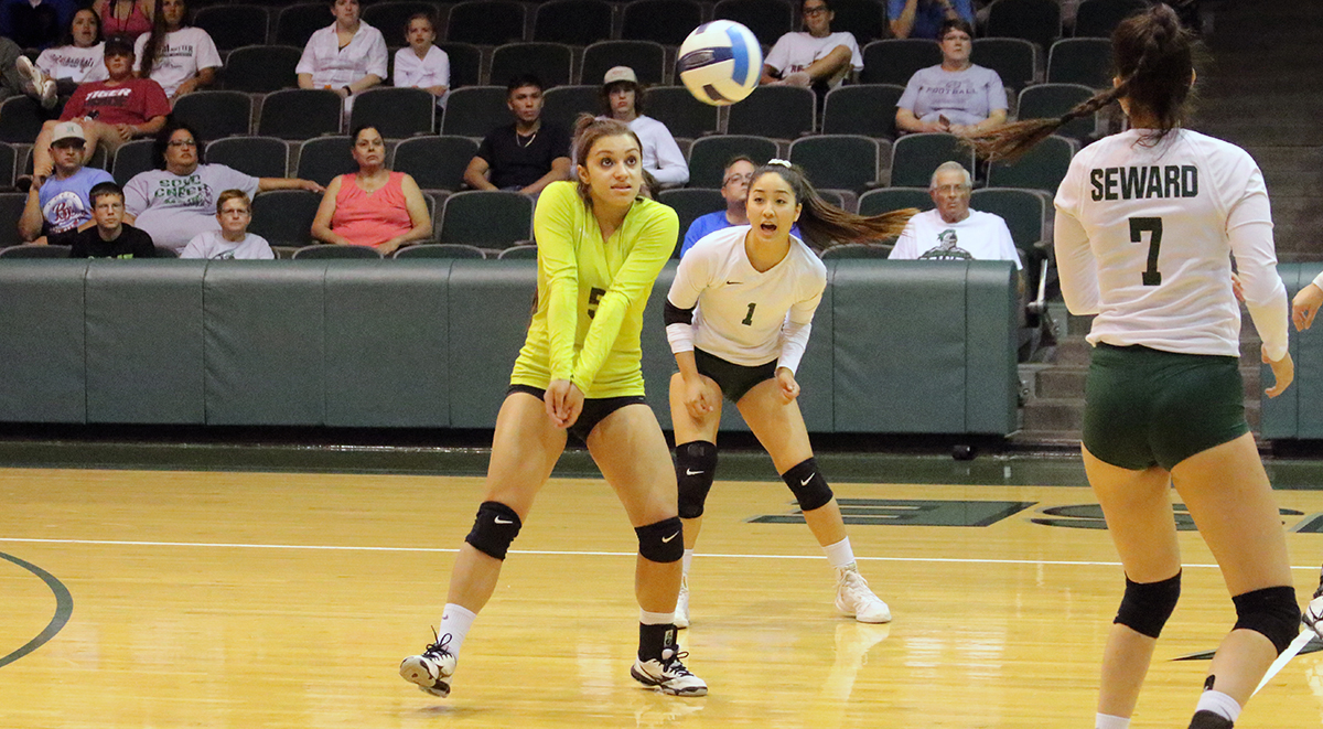 Lady Saints Top Grizzlies in El Dorado