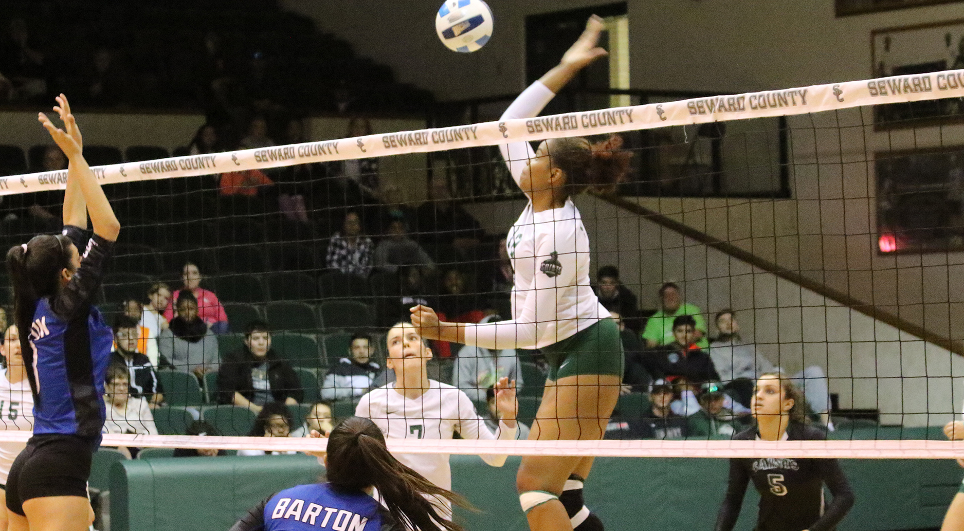 Trifonov Earns 400th Win; Lady Saints Sweep Cougars
